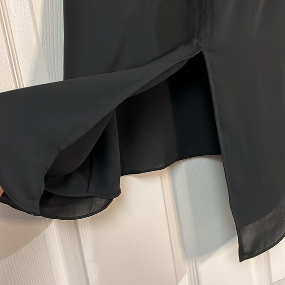 Kenneth Cole black ruffle sleeveless  layers flowy work business casual top L - Picture 9 of 10